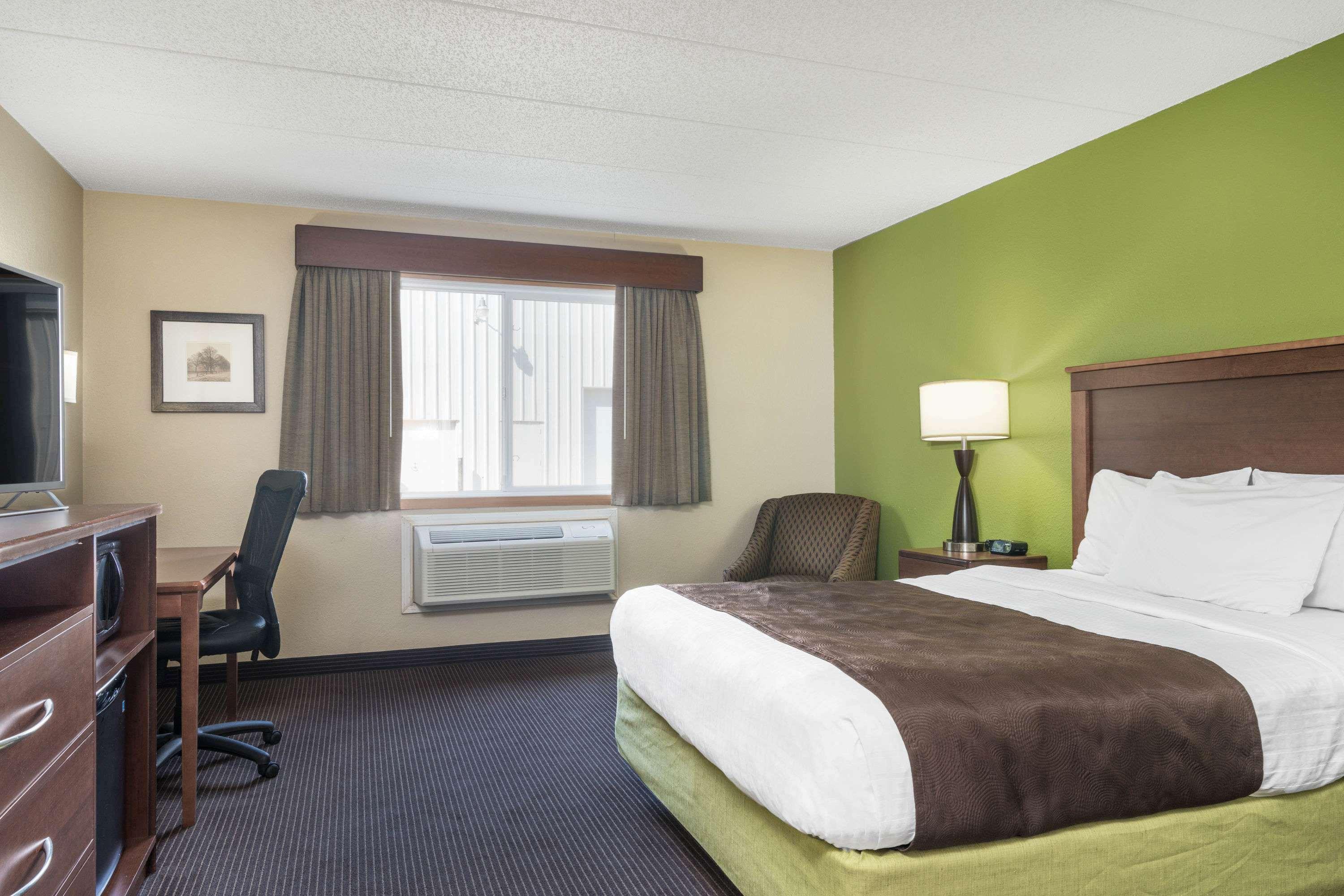 Americinn By Wyndham Little Falls Extérieur photo