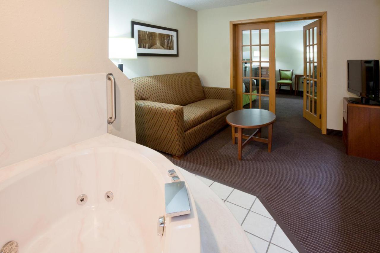 Americinn By Wyndham Little Falls Extérieur photo